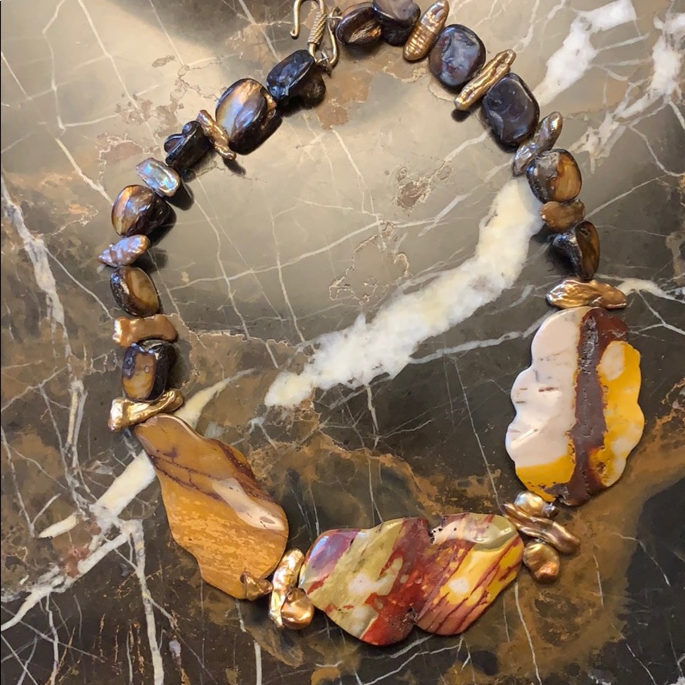 15” Beautiful Polished Agate Necklace